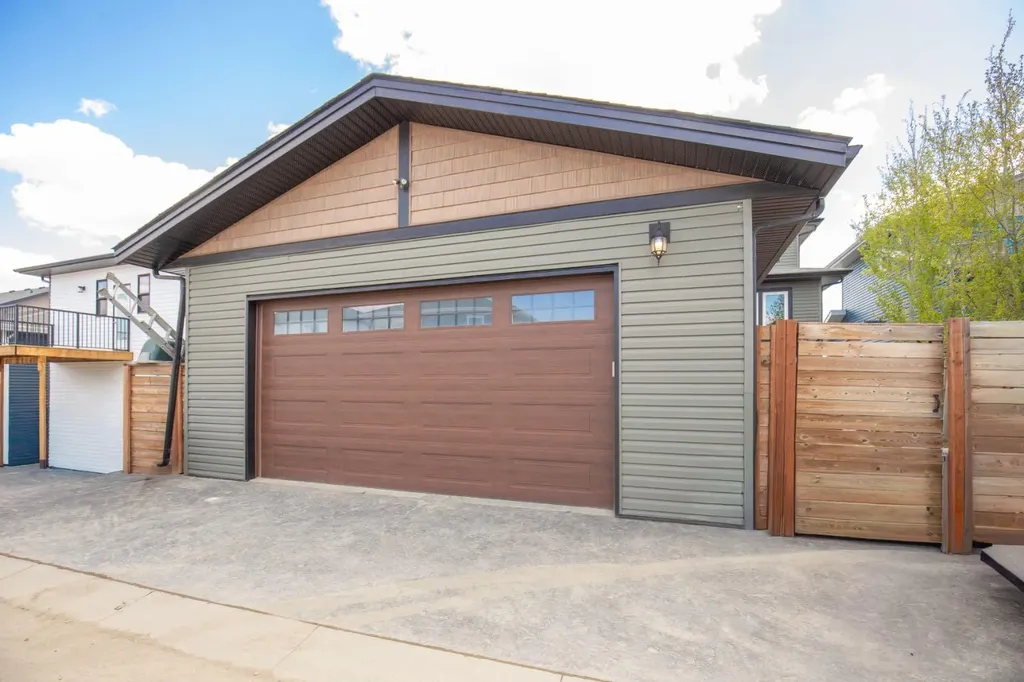 14 Tagish Avenue Red Deer AB T4P 0Y6