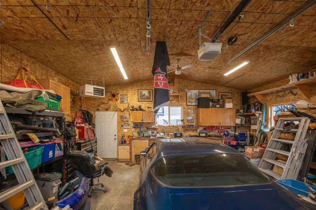 14 Tagish Avenue Red Deer AB T4P 0Y6
