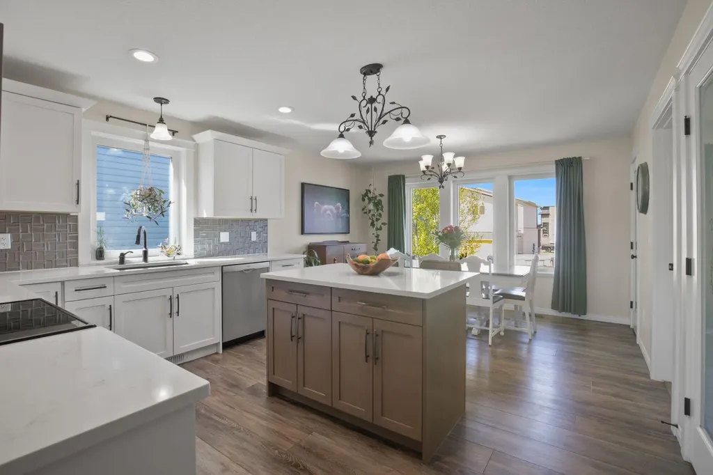 14 Tagish Avenue Red Deer AB T4P 0Y6