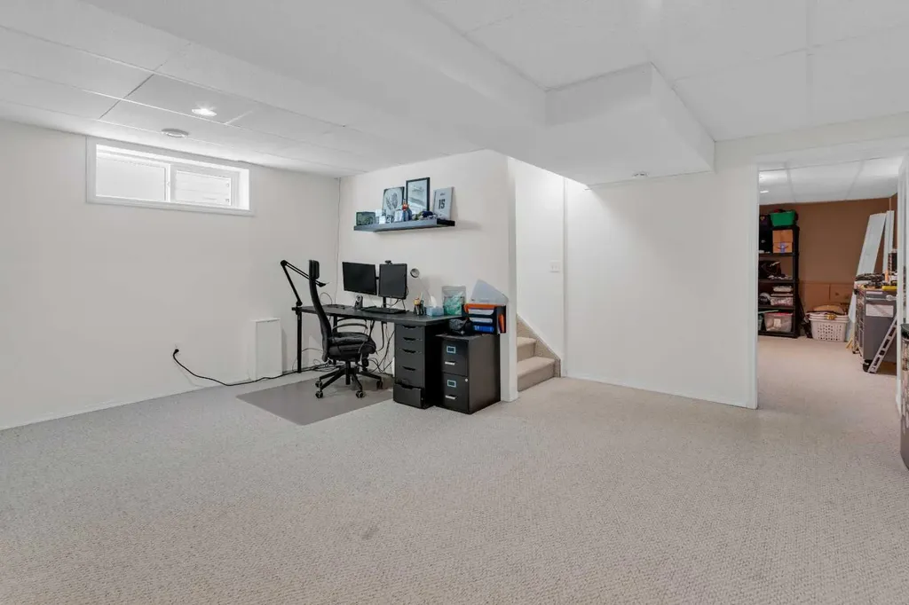 111 Arbour Meadows Close NW Calgary AB T3G 5J4