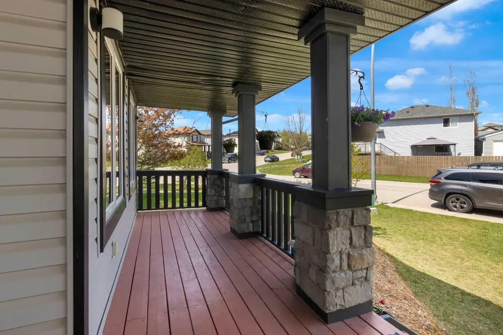 111 Arbour Meadows Close NW Calgary AB T3G 5J4
