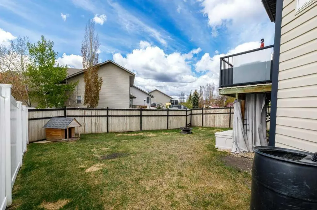 898 Ramage Crescent Red Deer AB T4P 2Z9