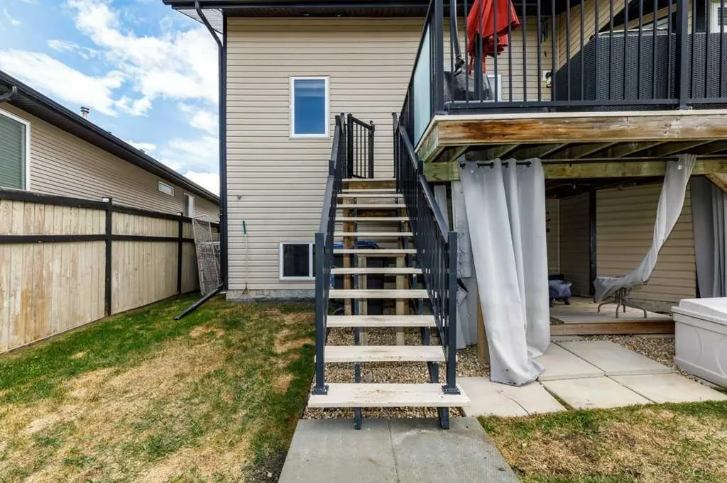 898 Ramage Crescent Red Deer AB T4P 2Z9