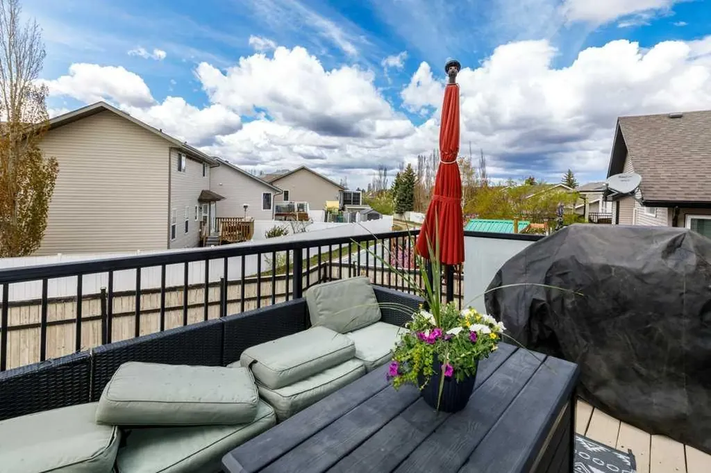 898 Ramage Crescent Red Deer AB T4P 2Z9