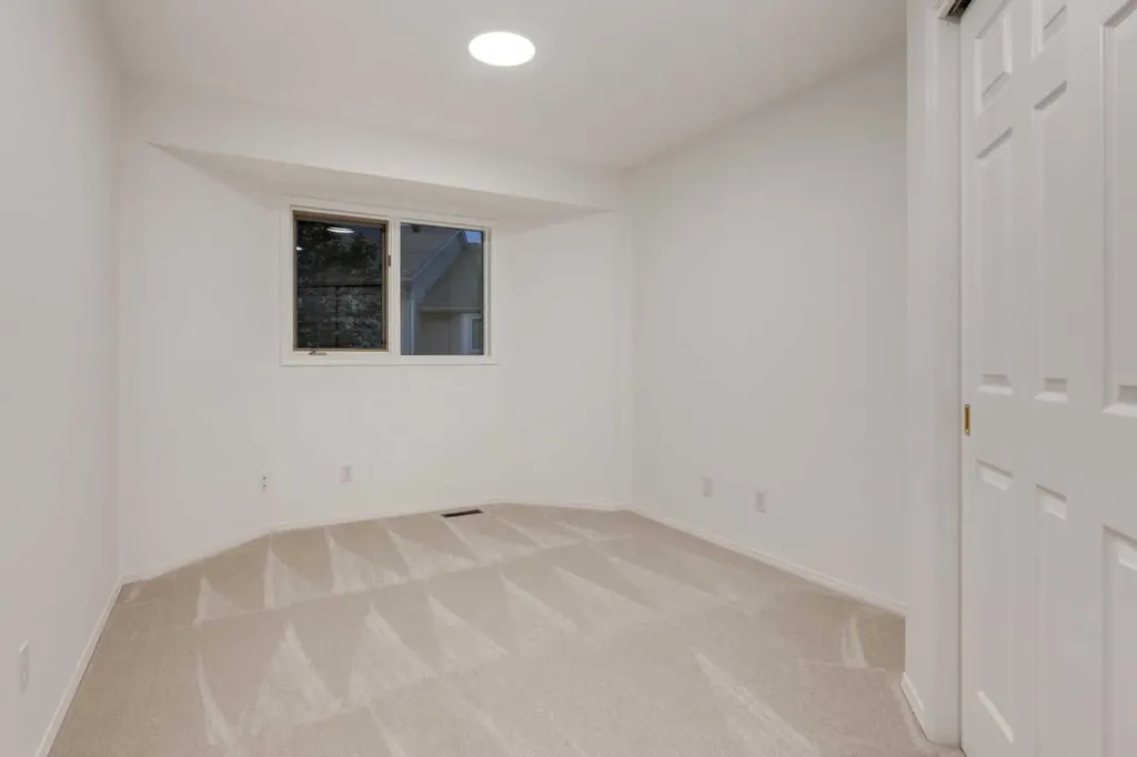 60 Riverview Drive SE Calgary AB T2C 4H8