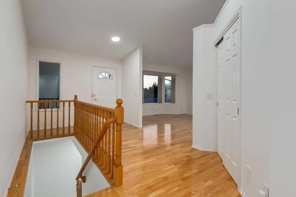 60 Riverview Drive SE Calgary AB T2C 4H8
