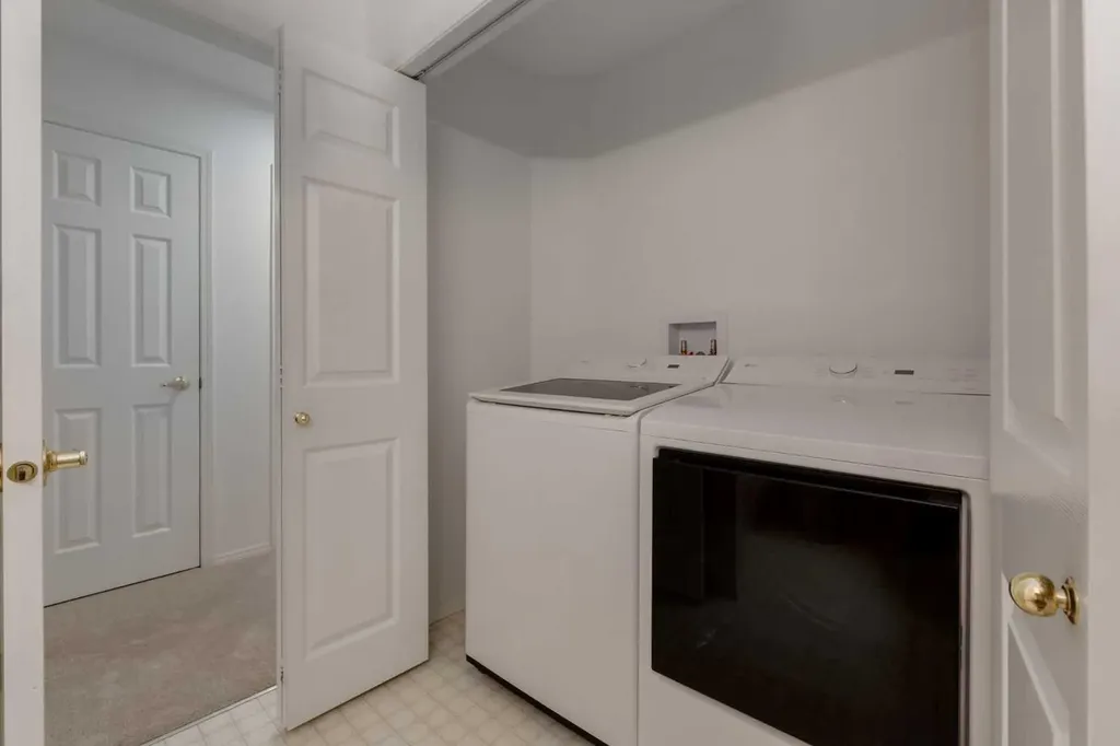 60 Riverview Drive SE Calgary AB T2C 4H8