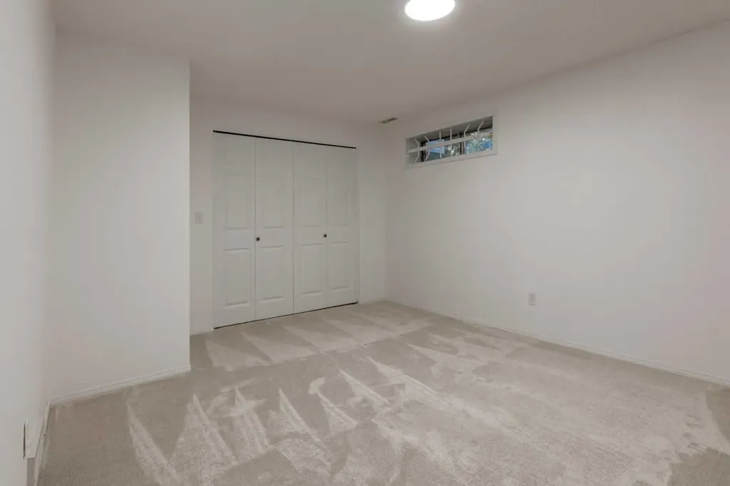 60 Riverview Drive SE Calgary AB T2C 4H8