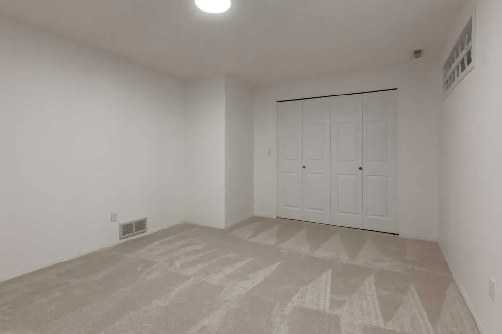 60 Riverview Drive SE Calgary AB T2C 4H8
