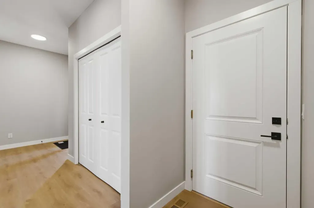 139 Belvedere Crescent SE Calgary AB T2A 7Y5