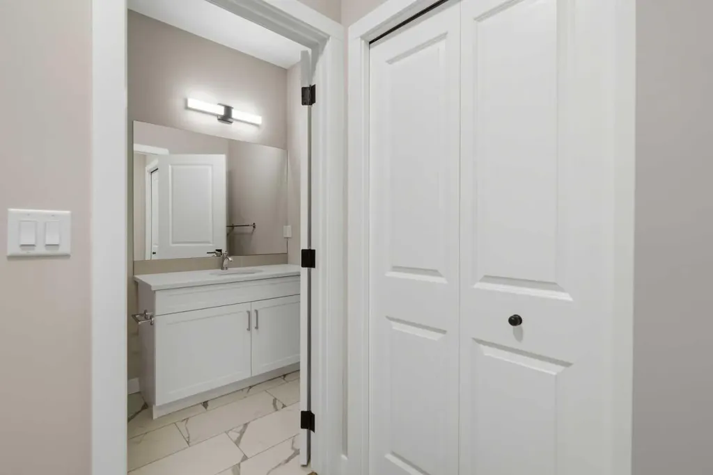 139 Belvedere Crescent SE Calgary AB T2A 7Y5