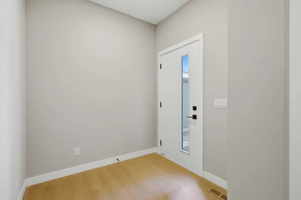 139 Belvedere Crescent SE Calgary AB T2A 7Y5