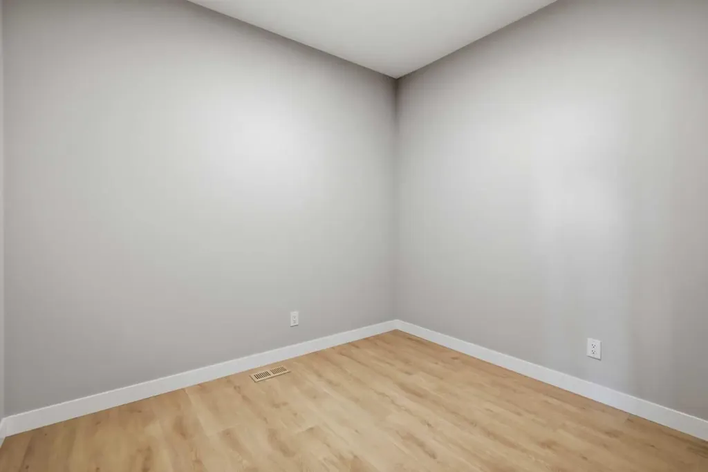 139 Belvedere Crescent SE Calgary AB T2A 7Y5