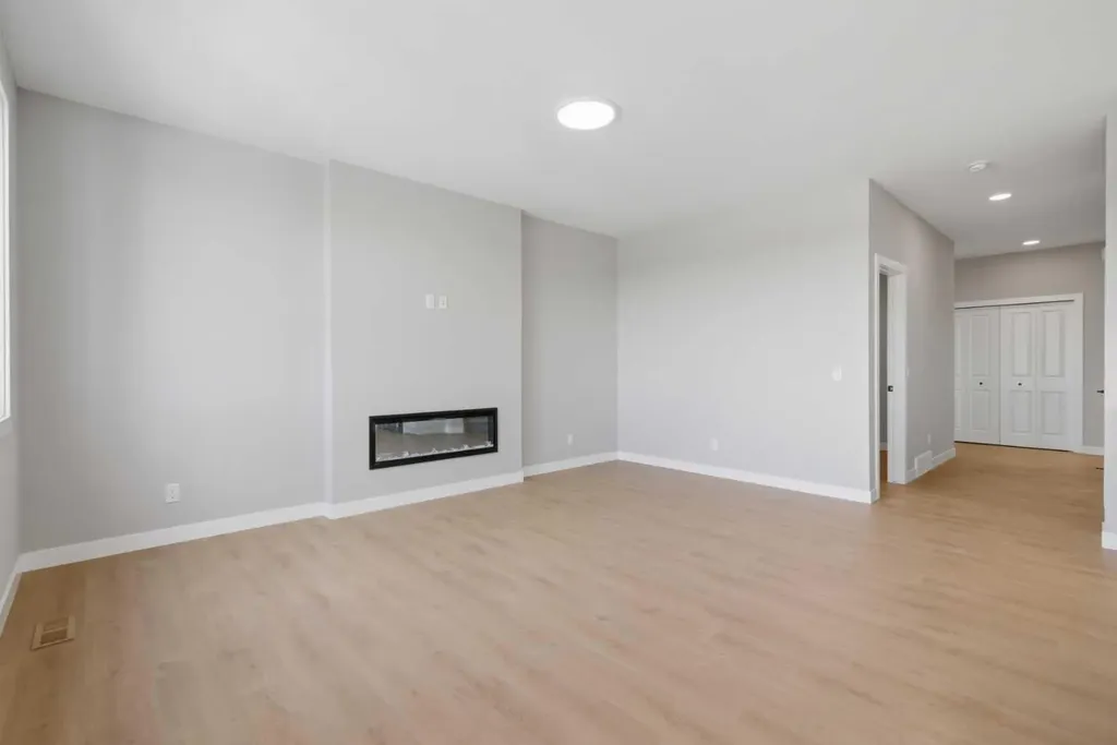 139 Belvedere Crescent SE Calgary AB T2A 7Y5
