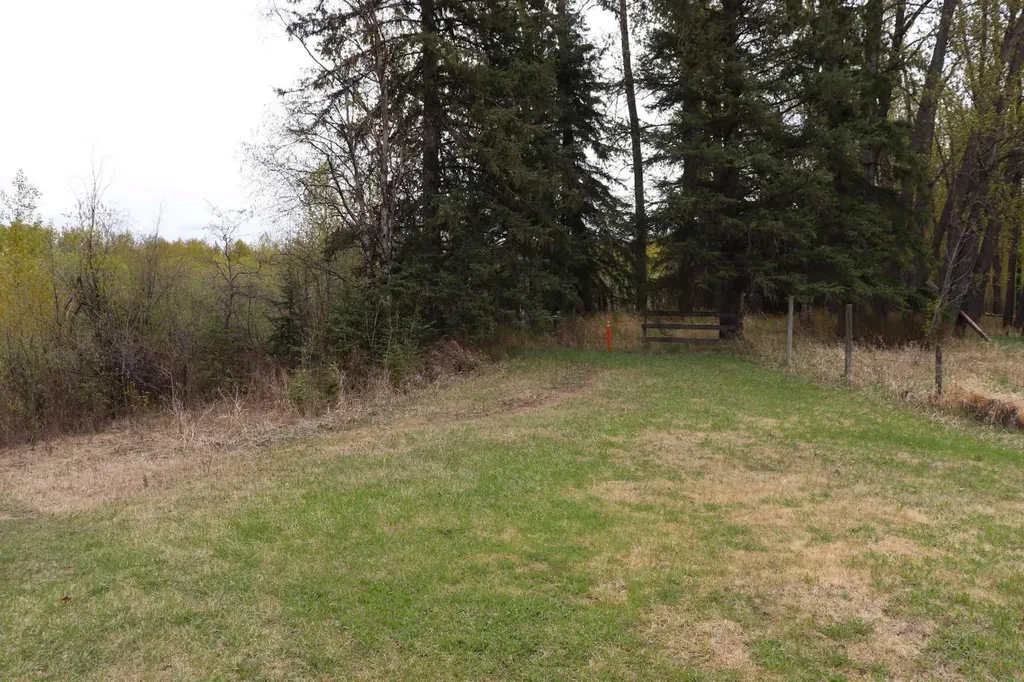54525 Range Road 142b Rural Yellowhead County AB T7E 3Z4