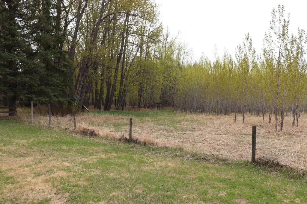 54525 Range Road 142b Rural Yellowhead County AB T7E 3Z4