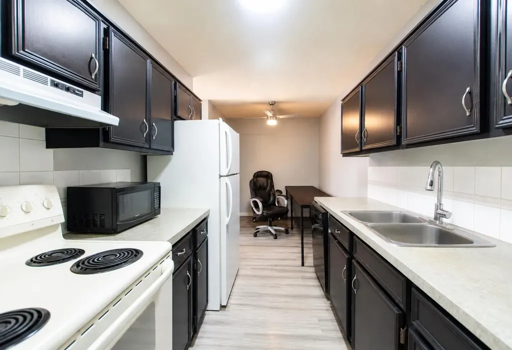 5812 61 Street Red Deer AB t4n 6h4