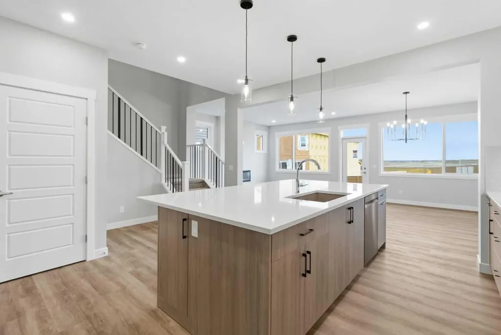 186 Annette Landing NW Calgary AB T3R 2K2
