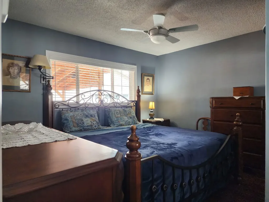 18 Willow Road Claresholm AB T0L0T0
