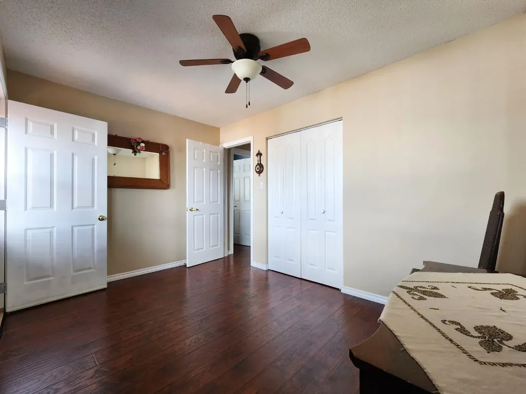 18 Willow Road Claresholm AB T0L0T0