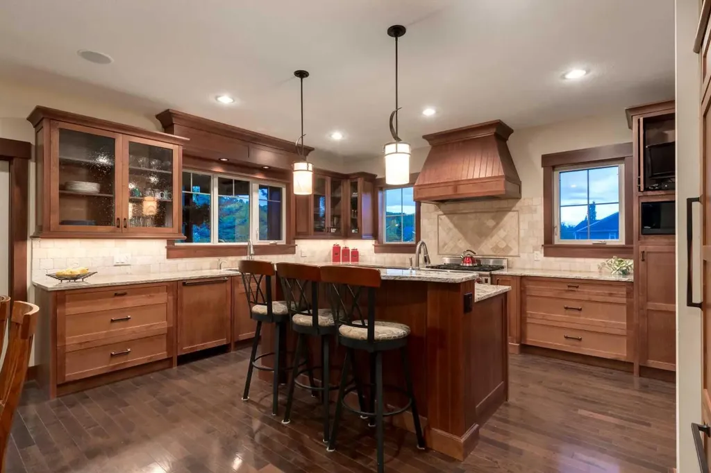 250 Crestridge Place SW Calgary AB T3B 5Z2