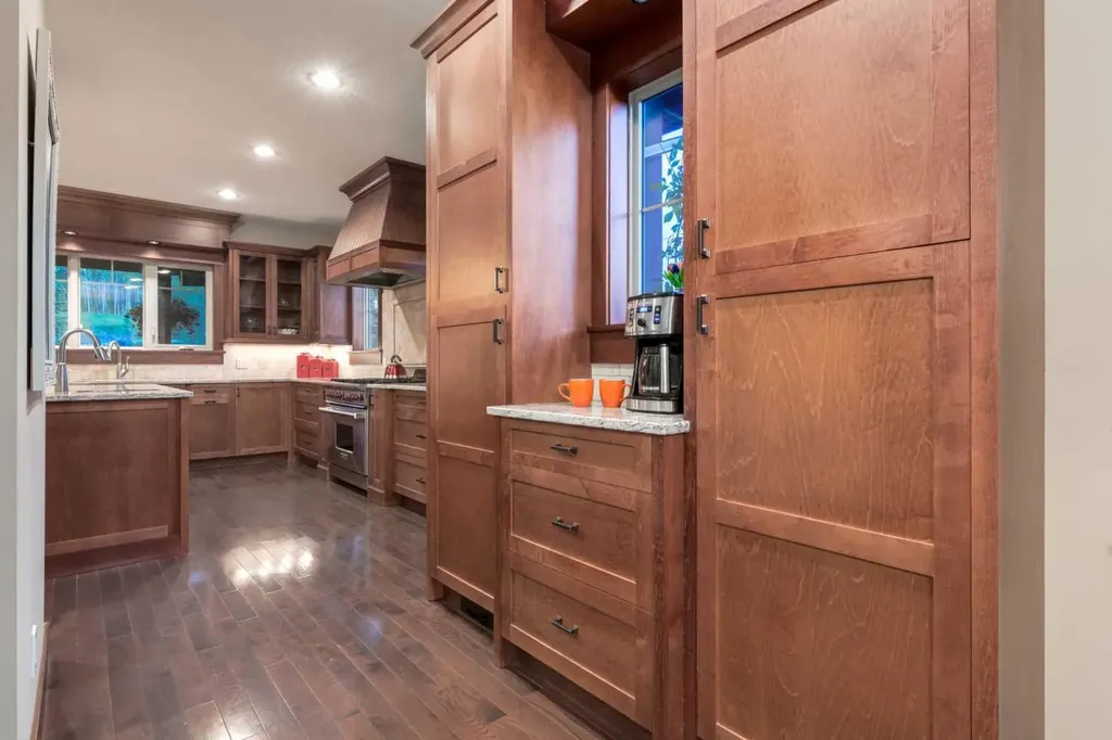 250 Crestridge Place SW Calgary AB T3B 5Z2