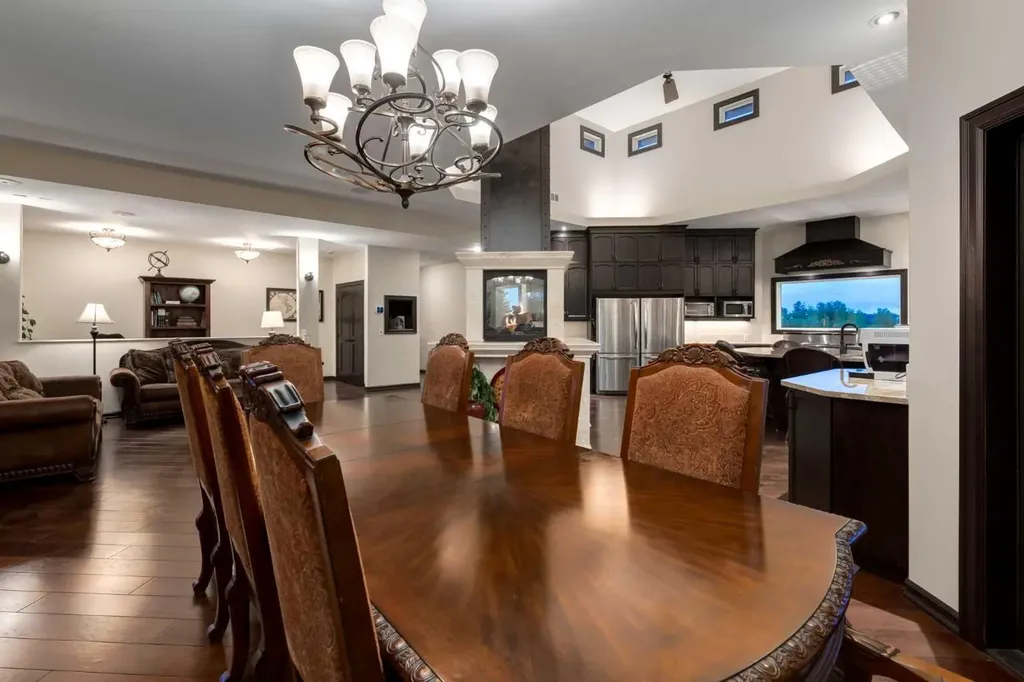 322066 4 Street E Rural Foothills County AB T1S 1A2