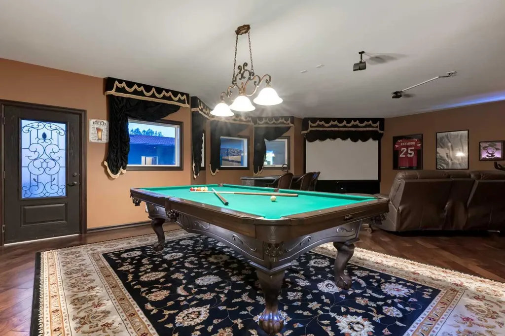 322066 4 Street E Rural Foothills County AB T1S 1A2