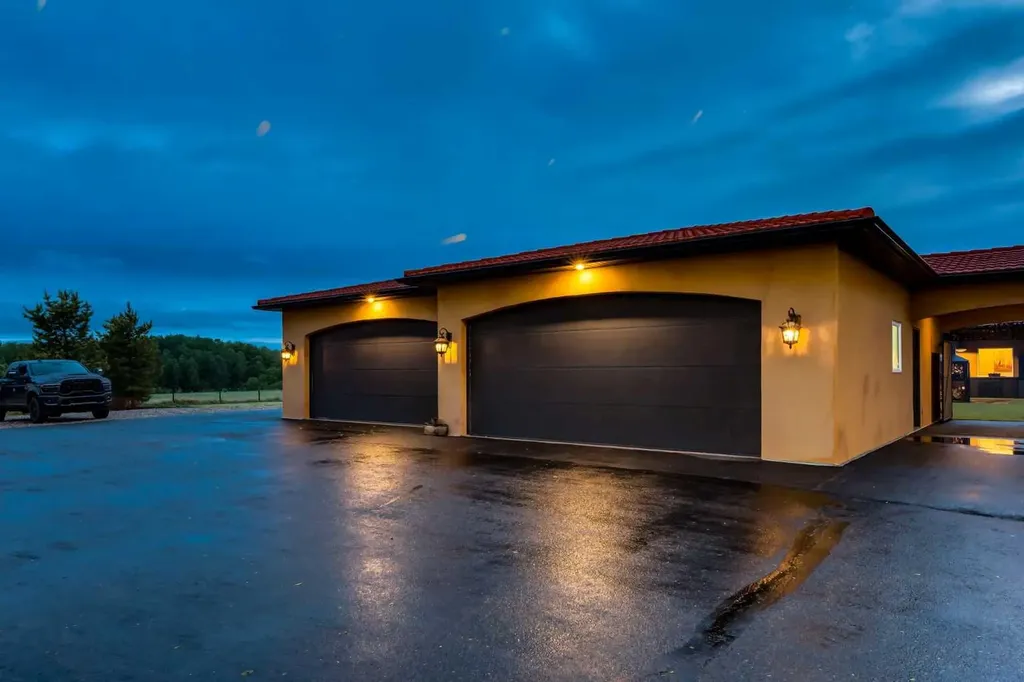 322066 4 Street E Rural Foothills County AB T1S 1A2