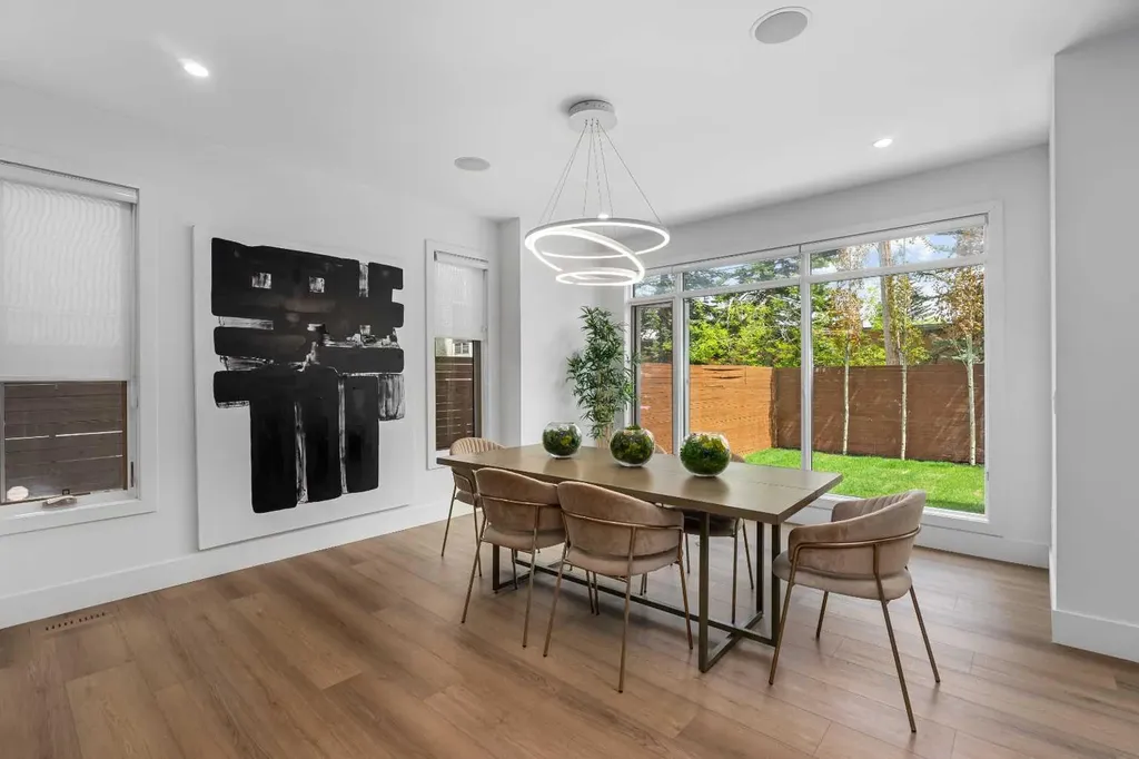 2620 14a Street SW Calgary AB T2T3X7
