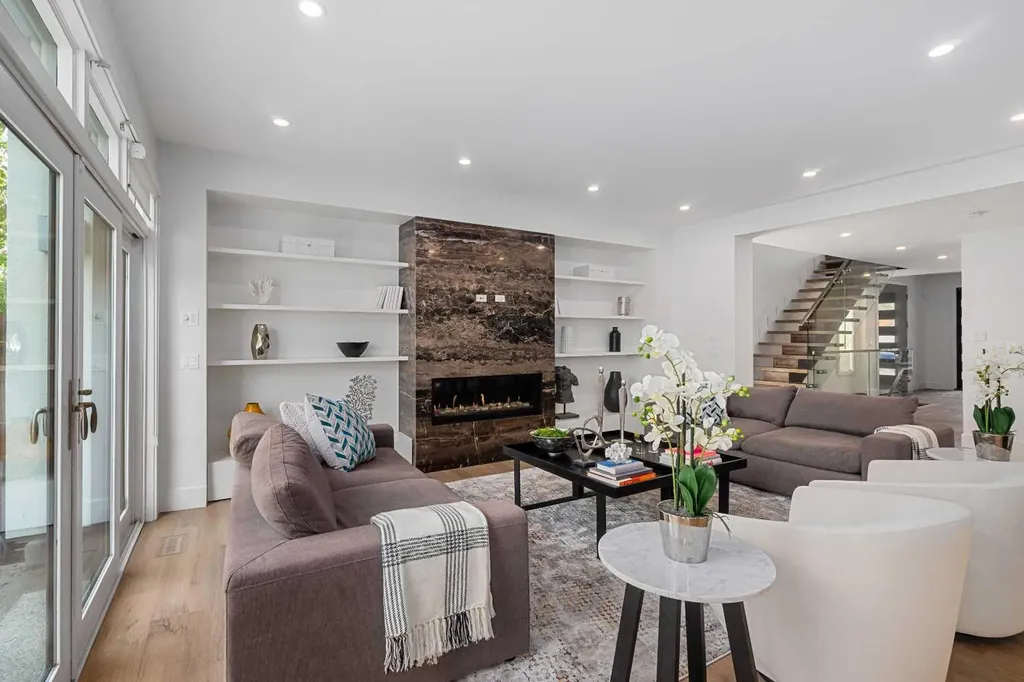 2620 14a Street SW Calgary AB T2T3X7