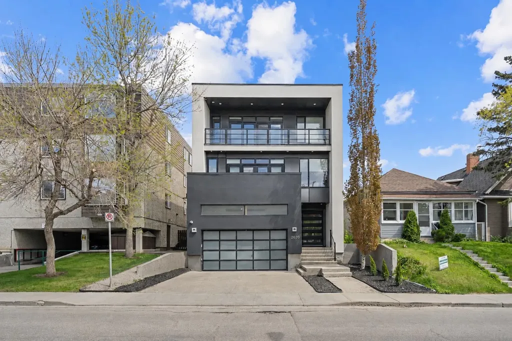 2620 14a Street SW Calgary AB T2T3X7