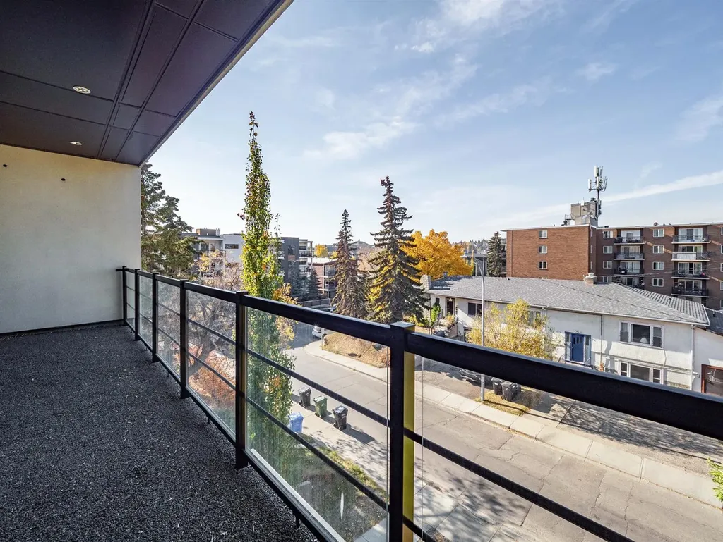 2620 14a Street SW Calgary AB T2T3X7