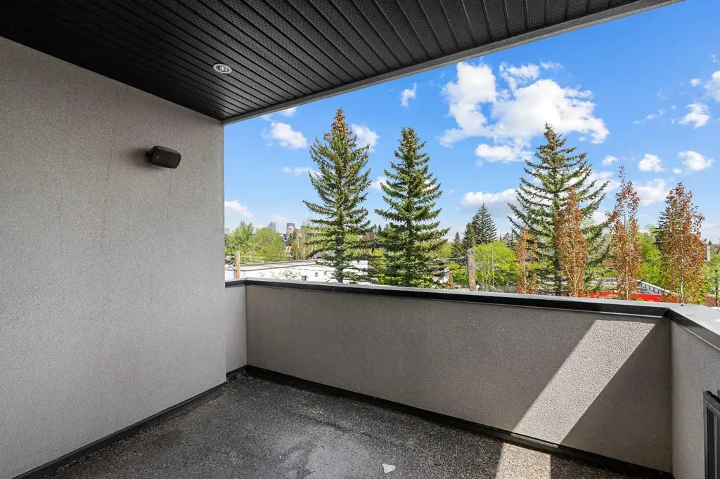 2620 14a Street SW Calgary AB T2T3X7