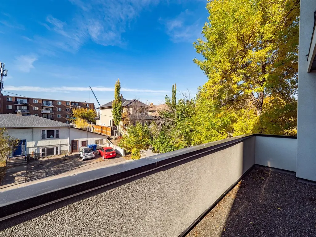 2620 14a Street SW Calgary AB T2T3X7