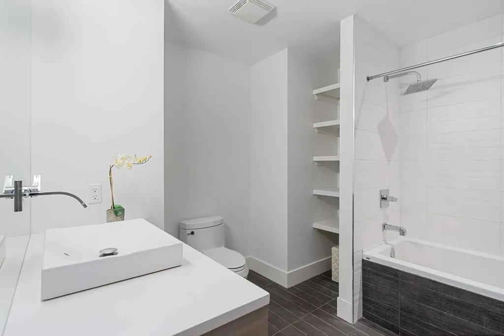 2620 14a Street SW Calgary AB T2T3X7