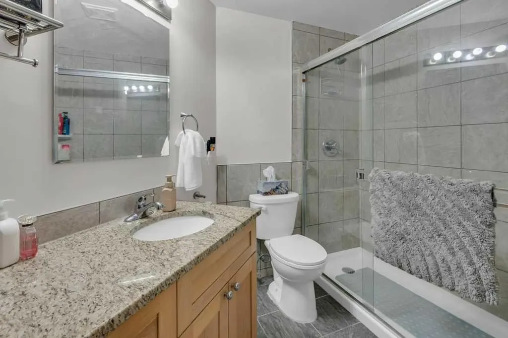 24 Citadel Close NW Calgary AB T3G 4A5