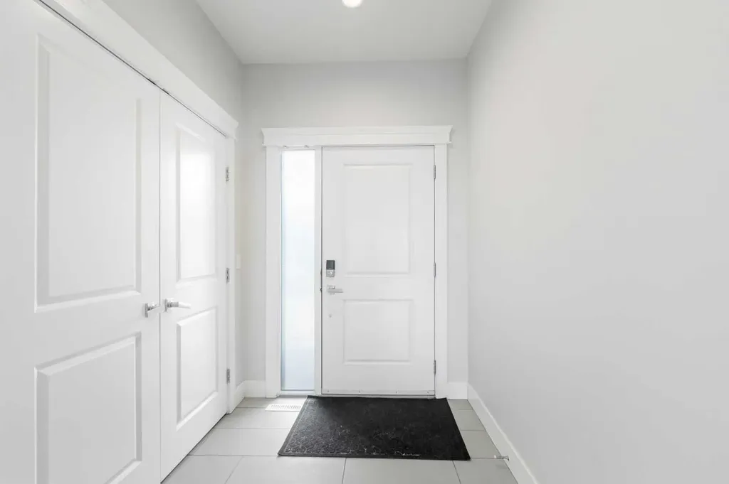 208 Sparrowhawk Drive Fort Mcmurray AB T9K 0Y8
