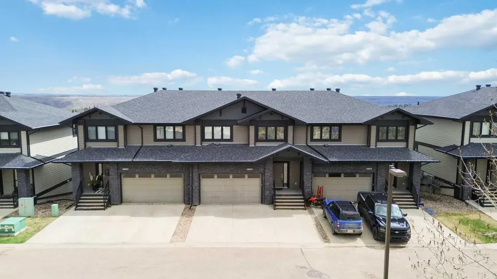 208 Sparrowhawk Drive Fort Mcmurray AB T9K 0Y8