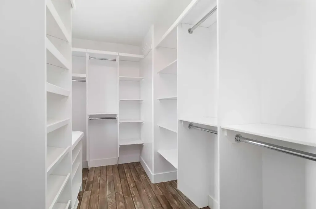 208 Sparrowhawk Drive Fort Mcmurray AB T9K 0Y8