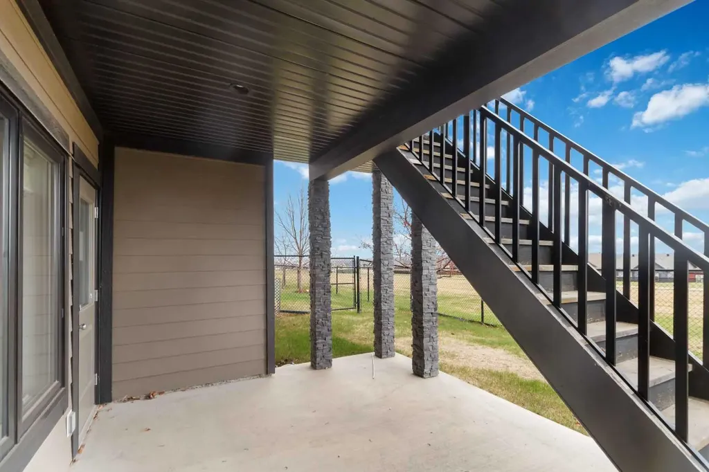 208 Sparrowhawk Drive Fort Mcmurray AB T9K 0Y8