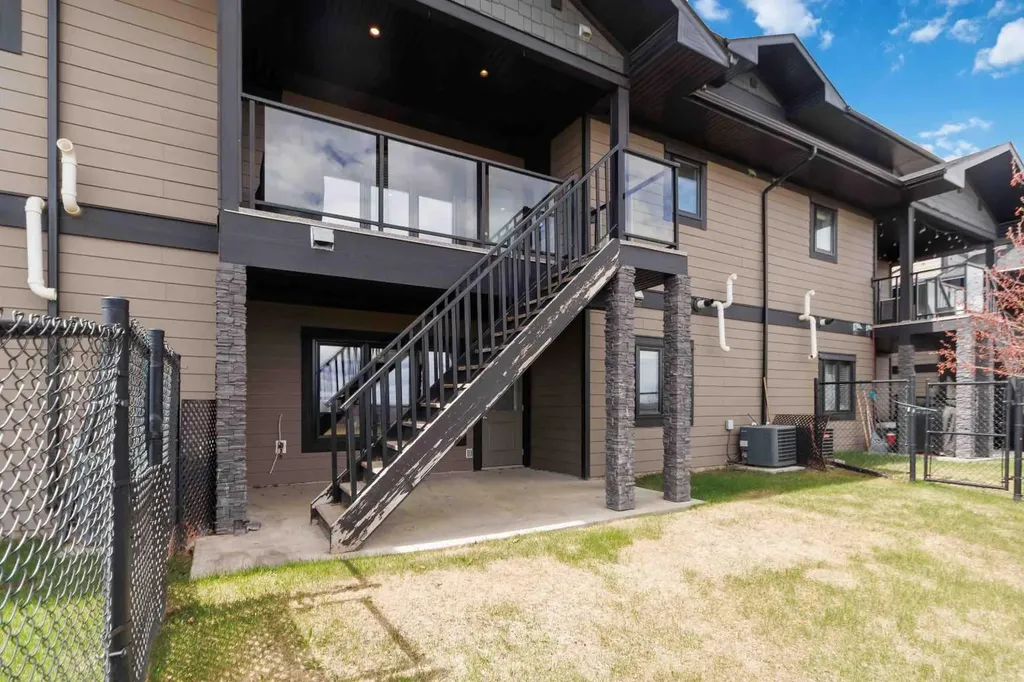 208 Sparrowhawk Drive Fort Mcmurray AB T9K 0Y8