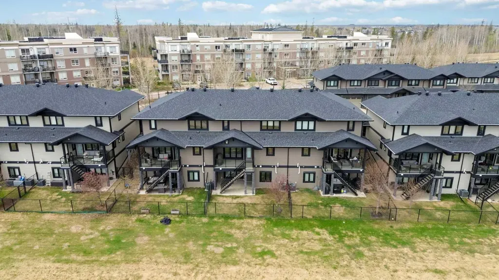 208 Sparrowhawk Drive Fort Mcmurray AB T9K 0Y8