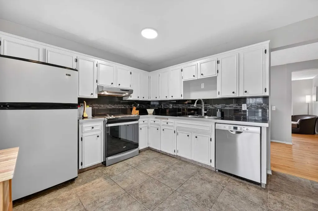 103 Macewan Drive NW Calgary AB T3K 2G2