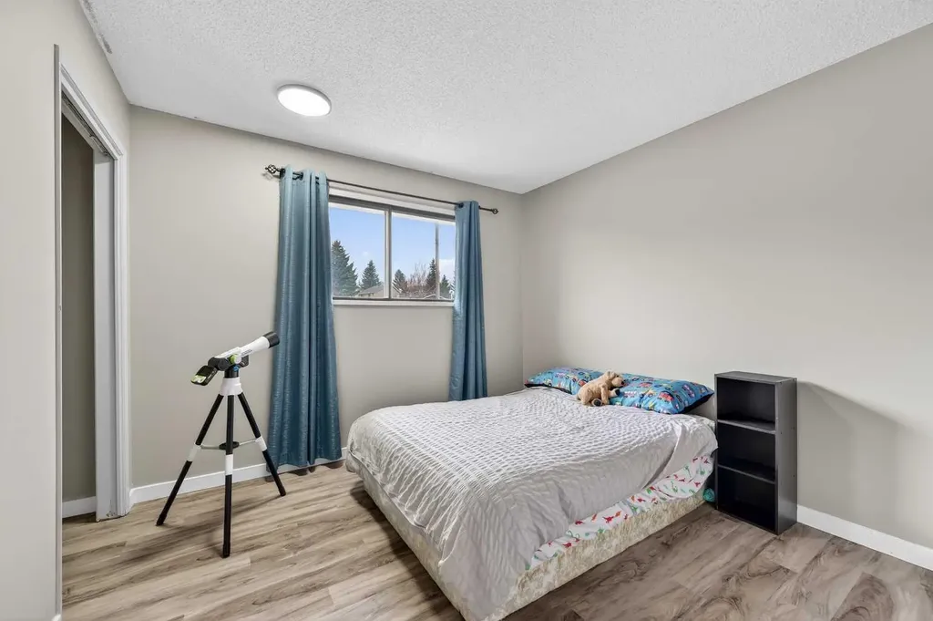 103 Macewan Drive NW Calgary AB T3K 2G2