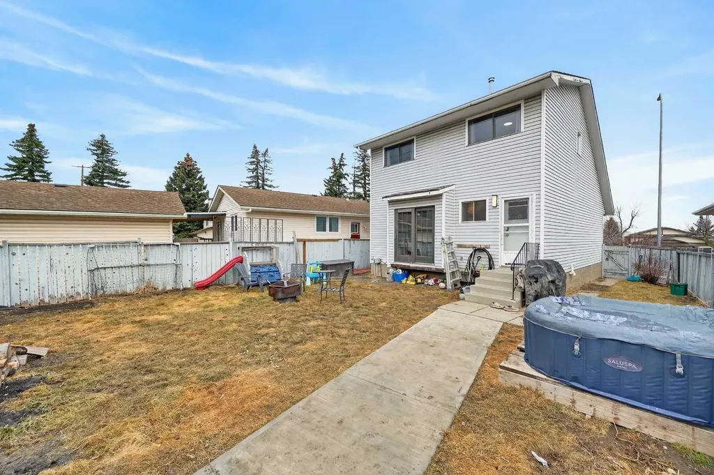 103 Macewan Drive NW Calgary AB T3K 2G2