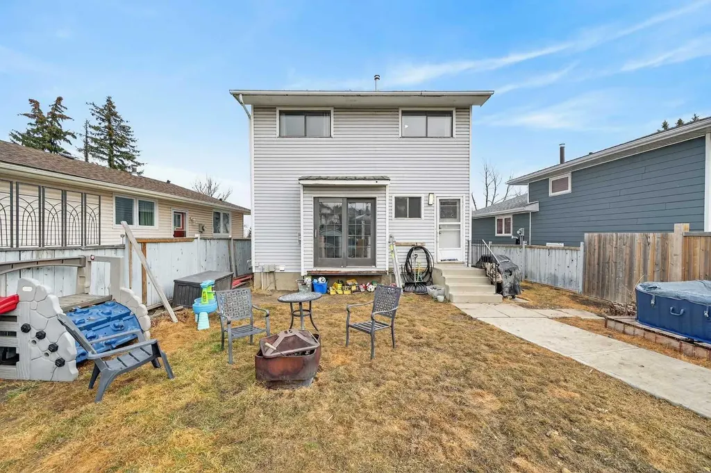 103 Macewan Drive NW Calgary AB T3K 2G2