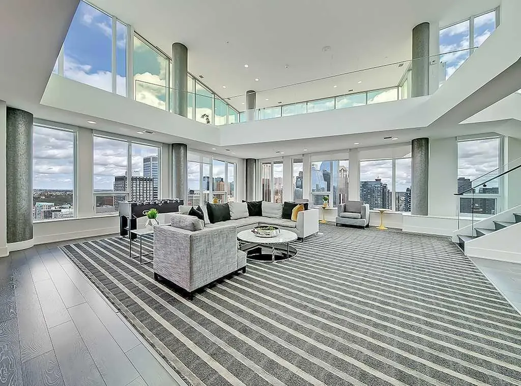 901 10 Avenue SW Calgary AB T2R 0B5