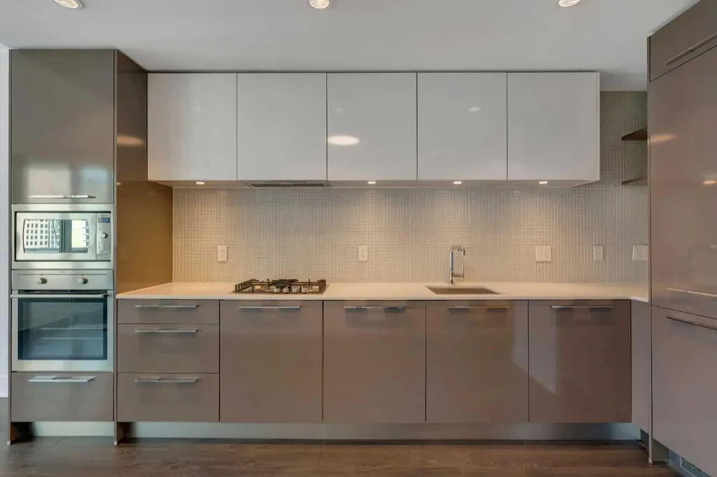 901 10 Avenue SW Calgary AB T2R 0B5