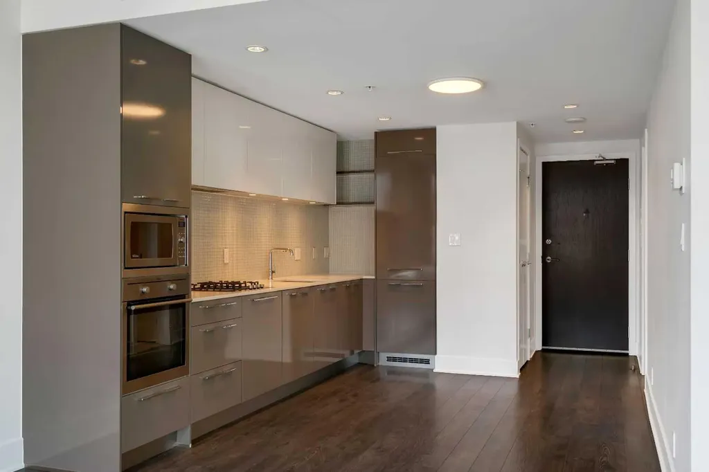 901 10 Avenue SW Calgary AB T2R 0B5